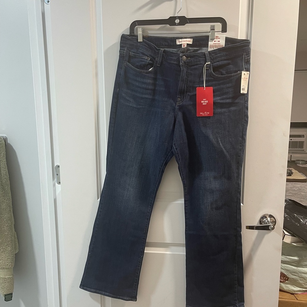 Lucky Brand Sweet Mid Rise Boot Jeans Size 16/33 Regular